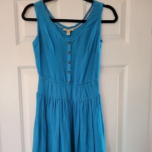 Previously loved, no signs of wear turquoise Burberry dress.